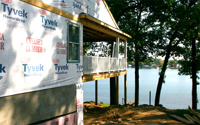 BExterior Deck &bull; Vinyl Siding
